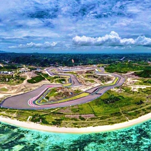 Aerial photo of the Mandalika MotoGP race circuit built beside Lombok’s turquoise coastline.